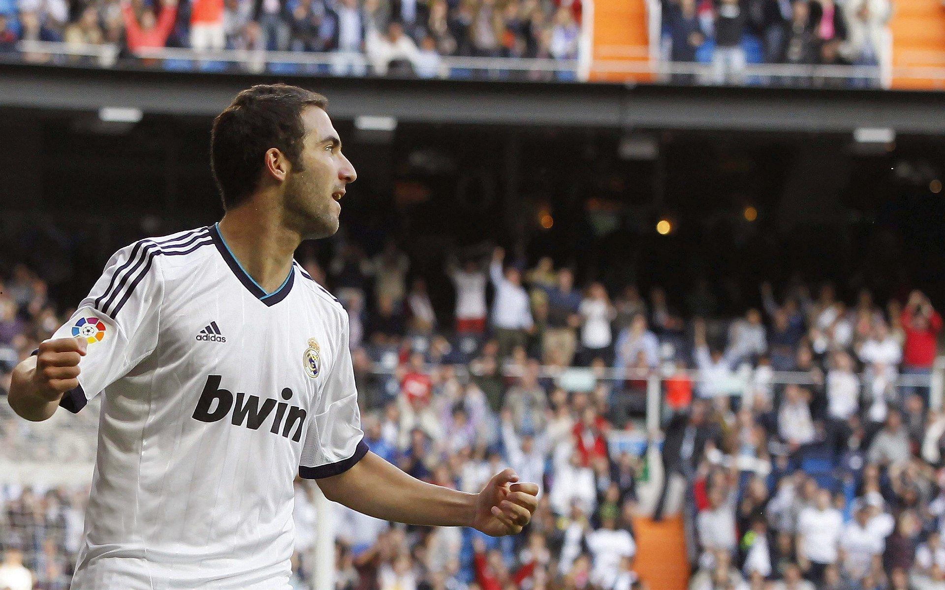 赖斯盛赞拜仁展现欧洲顶级战术水准,坦言遭遇赛季最艰难战役